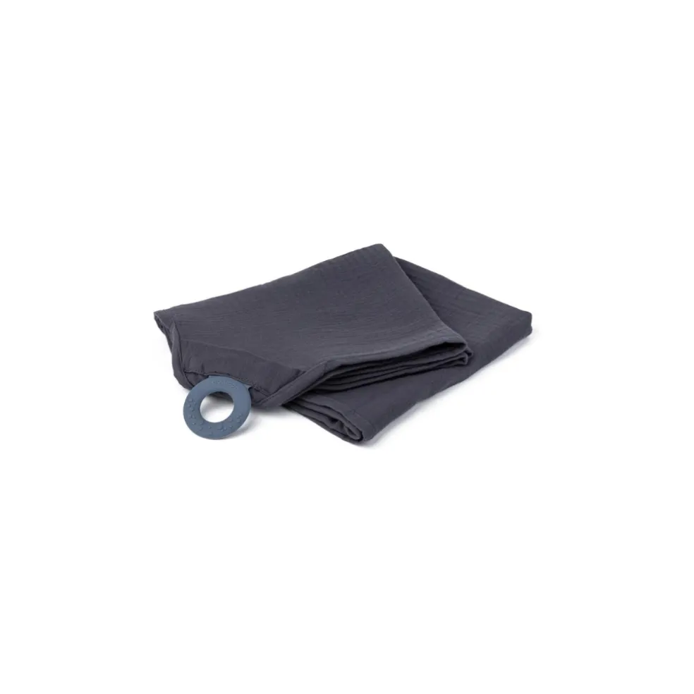 Doomoo Mom'N Play: Multi-Functional Nursing Cover With Teether