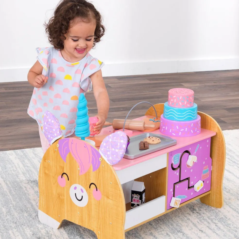 KidKraft Foody Friends: Baking Fun Unicorn Activity Center