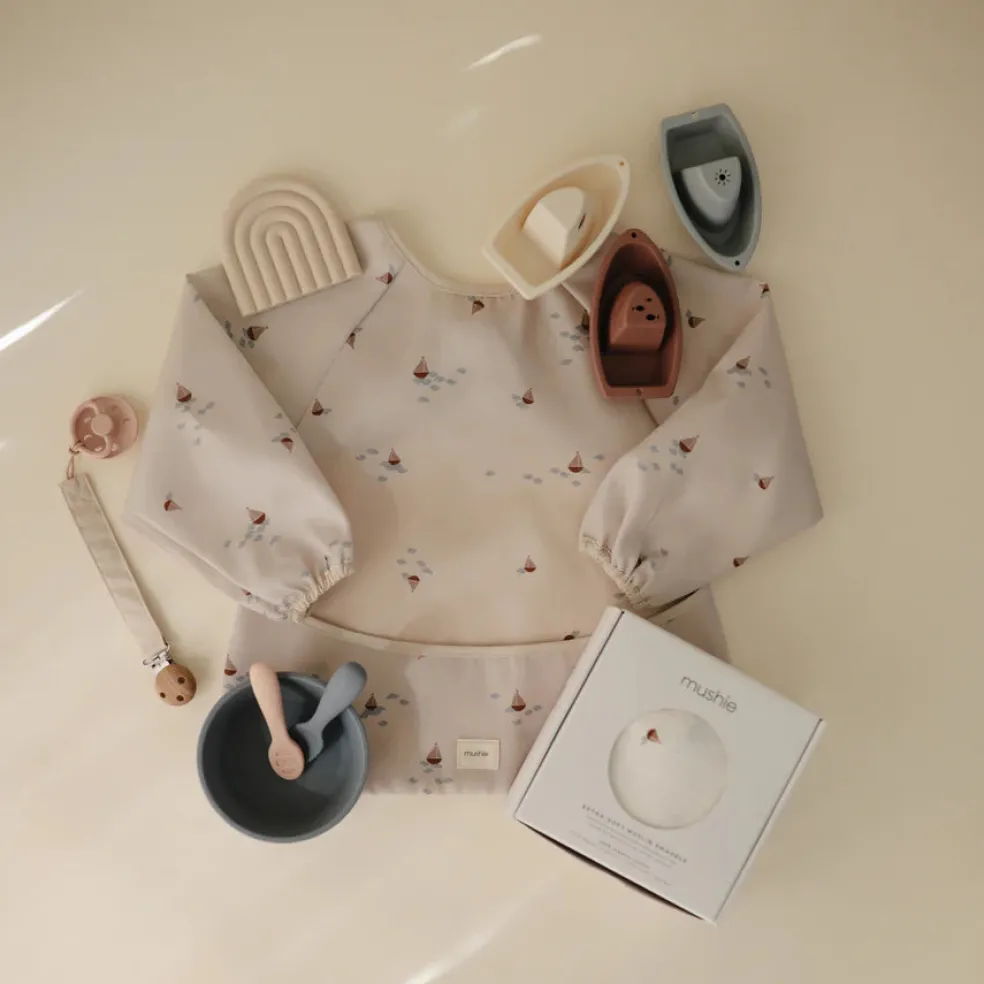 Mushie Long Sleeve Bib