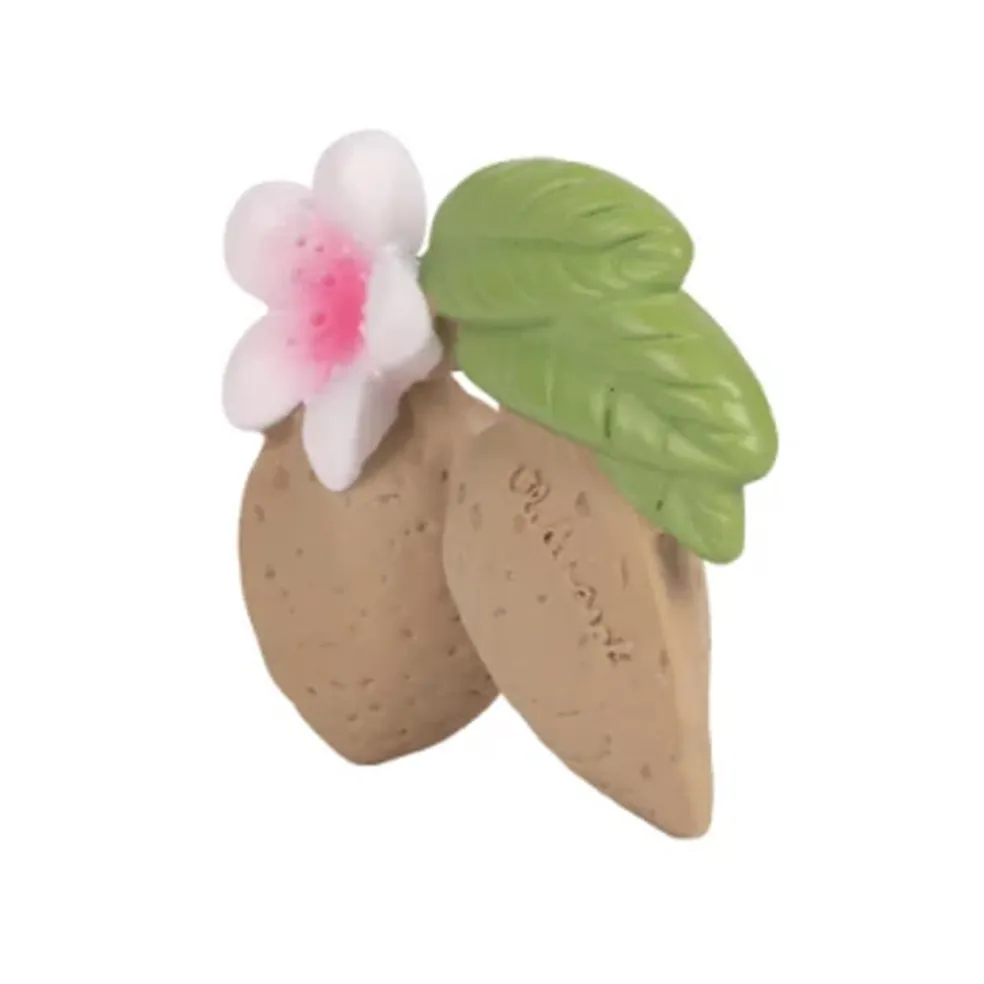 Oli&Carol Aly the Almond Teether