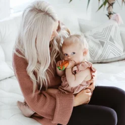 Oli&Carol Cathy The Carrot Teether