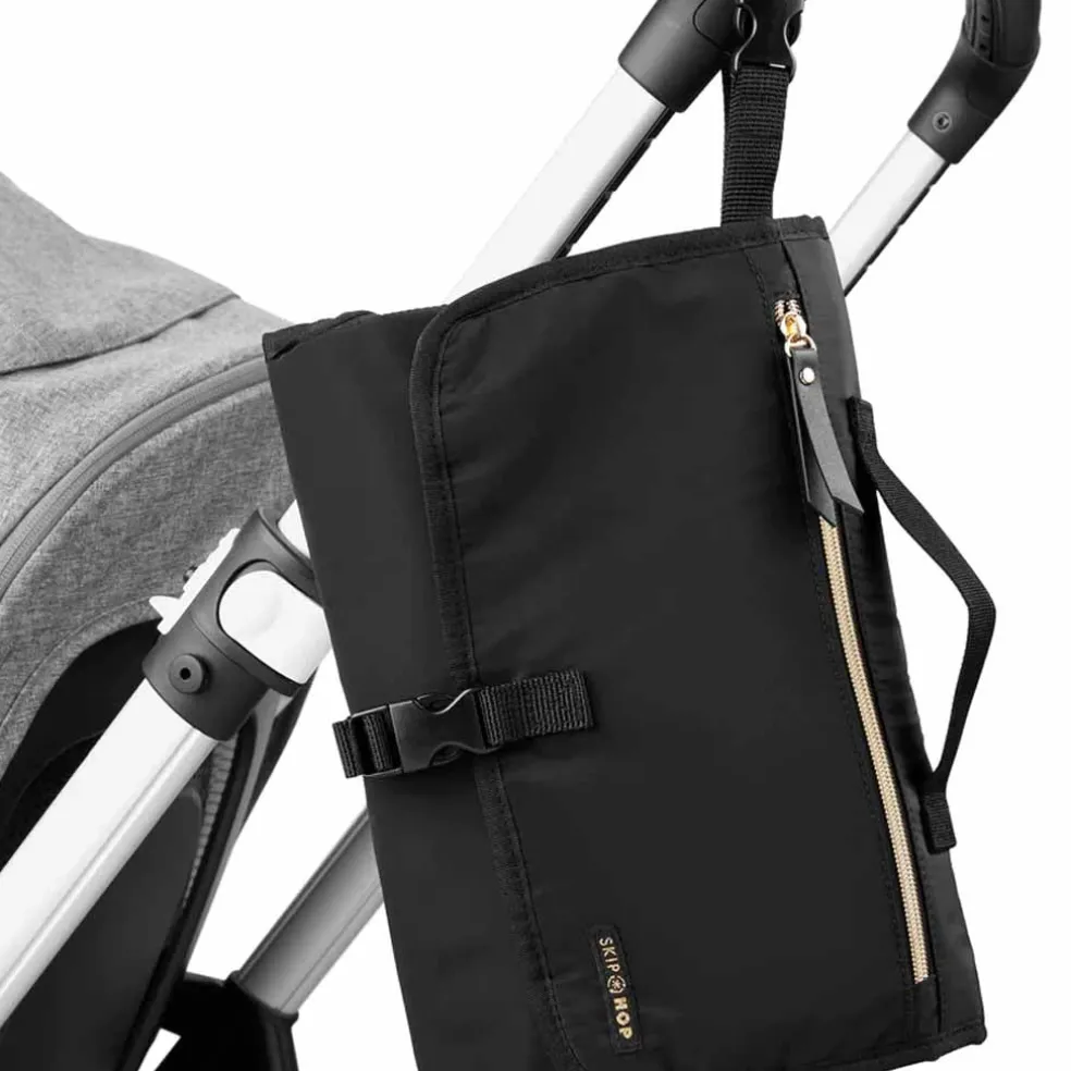Skip Hop Pronto Signature Changing Station - Eco Black