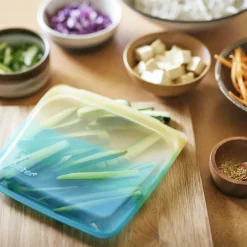 Stasher Reusable Silicone Sandwich Bag Limited Edition, Endangered Sea (828 ml)