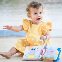 Taf Toys What Does Paul Wear Book