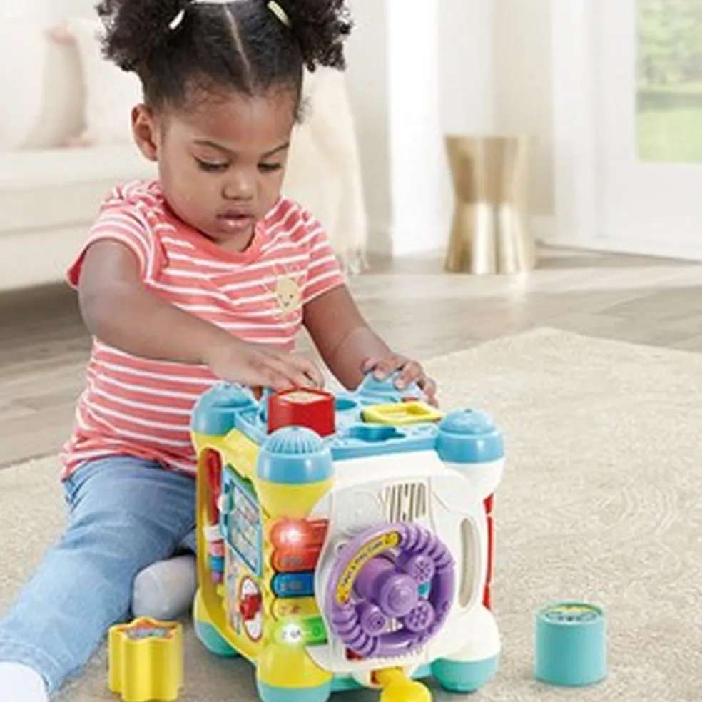 V-Tech Twist & Play Cube